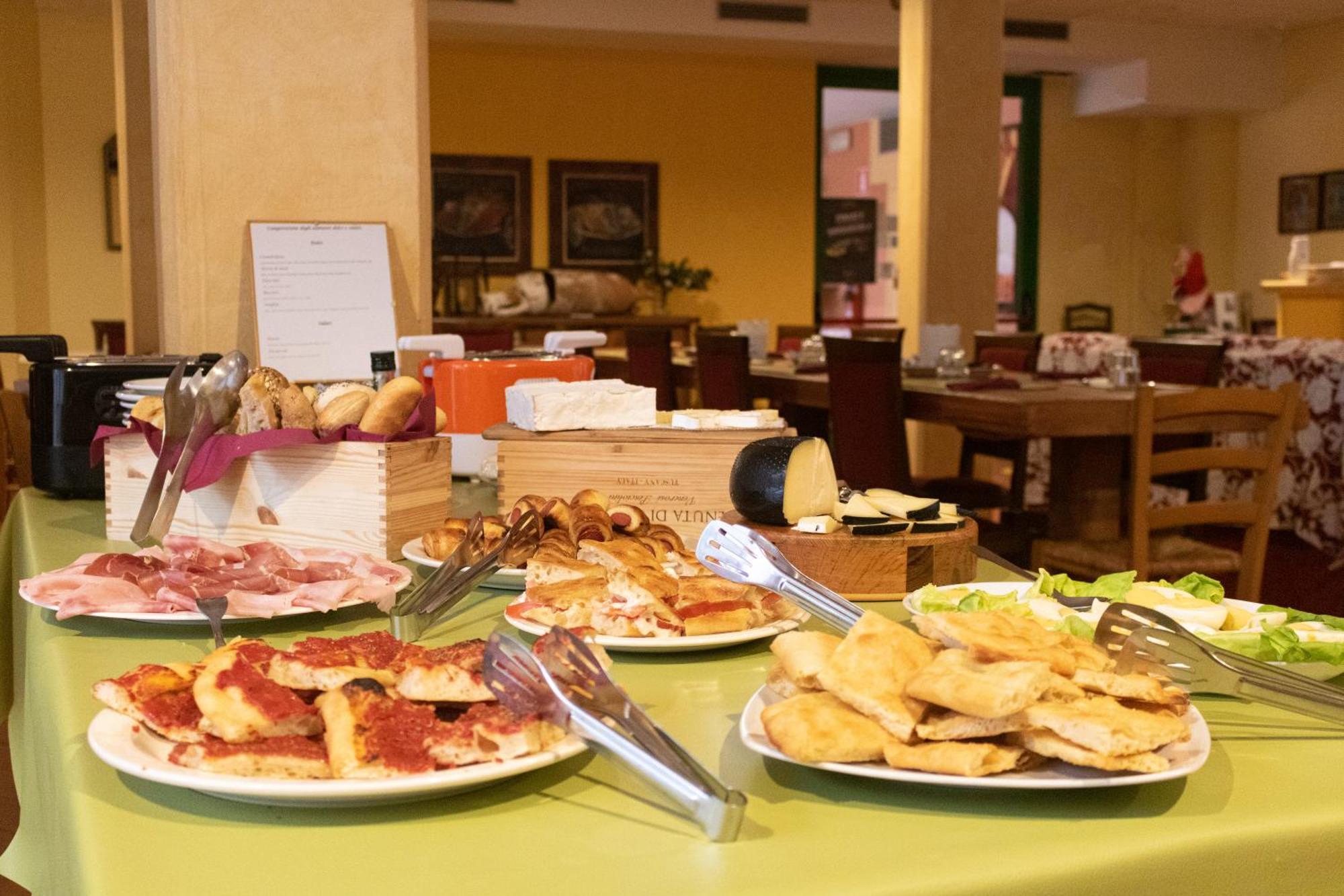 Residence Mugello Resort Scarperia Exterior photo